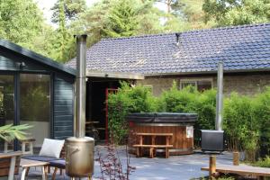 ZEN-bungalow no 6 met sauna en hottub