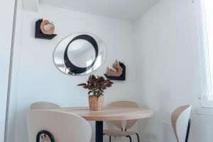 Apartamentos La Moneda