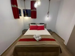 Petra Nova Suites - Eleftheres