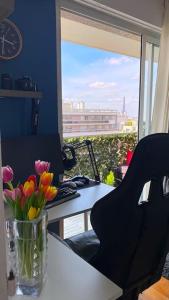 Nice loft with romantic view over the Eiffel tower