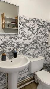 Nice loft with romantic view over the Eiffel tower