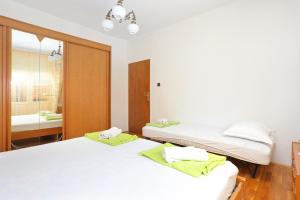 Apartments by the sea Orij, Omis - 7534