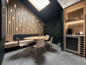 1_OAK - experience custom design - 2 masters