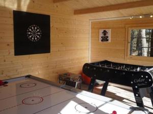 Maisons de vacances Gite Le Chambon-sur-Lignon, 4 pieces, 8 personnes - FR-1-582-380 : photos des chambres