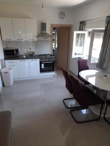 Apartments with parking space Zadar - 21598