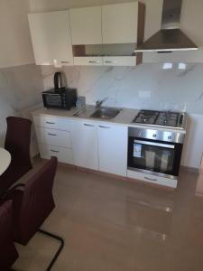 Apartments with parking space Zadar - 21598