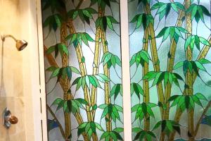 Gardenia Room on Tropical Lush Farm in Haiku, Maui