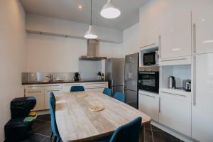 Maisons d'hotes Coeur de ville #B2 - Centre ville, WIFI & NETFLIX - Proche transports - CHAMBRE PRIVEE dans logement partage : photos des chambres