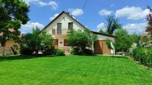 Hausambalaton - 鲍洛托瑙考利