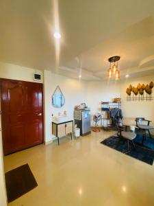 บ้านพักการ์ฟิลด์ซีวิว&พูล เกาะล้าน