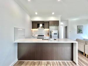 Austral Brand New Modern 4 Br Home