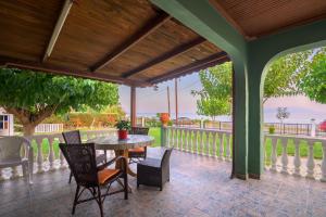 EVAS BEACH HOUSE DIKELLA