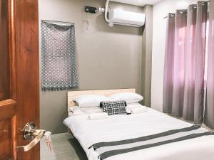 2 Bedroom Apartment Near The Beach