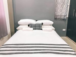 2 Bedroom Apartment Near The Beach