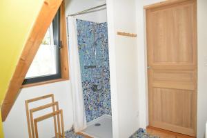 Maisons de vacances Le charme du bois - 8 a 10 personnes- Maison entiere : photos des chambres