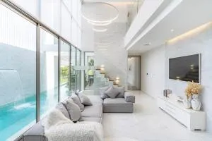 Exquisite Pool Residence A19: Aesthetics and Luxury Combined - Ban Riang