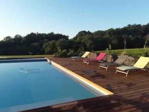 Villa avec piscine et spacieux pool house près des plages et de la Rhune - Ascain
