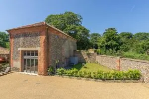 Tun House - Thornage