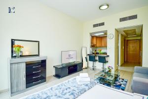 Luxury Escapes - Cozy budget studio near Metro & Ibn Battuta Mall - MOG190 DG