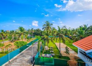 Royal Experiences Icon Beach House, ECR Sea Side Villa