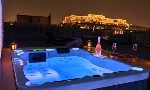 Acropolis View Apartment in the Heart of Monastiraki