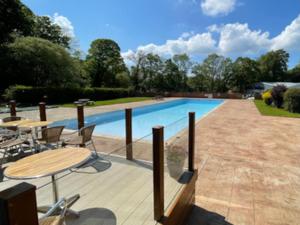 Cosy Hideaway Lodge in Glan Gwna