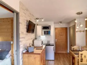 Appartement Confort 1 chambre, ski aux pieds, balcon, Wi-Fi, parking - FR-1-178-171 - Les Bruyères