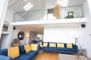 Howells Mere 70, Sunnybank