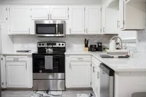 Cozy Brick Ranch Home owned and operated by an Army Soldier!! - Mauk