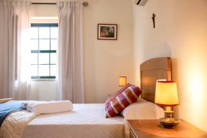 Casa de São Bernardo by LovelyStay