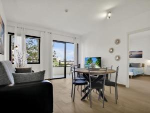 212 Elegant, renovated, confortable Playa Paraiso