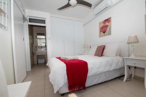 5 Bronze Beach Umhlanga Rocks