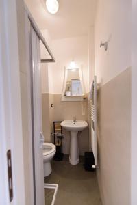 Single Room with Private Bathroom