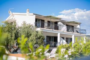 Apartmani Maslina