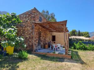 Maisons de vacances Maison de caractere, pierre seche, Galeria, pour 2 : Maison 1 Chambre