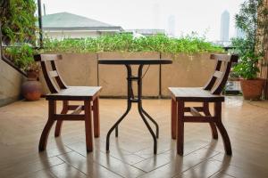 Tropical Poolhouse QC