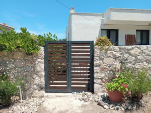 Mimas Garden Apartments