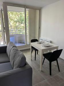 Appartements Appartement complet face a la gare de Grenoble : photos des chambres