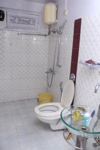 AESTHETICS - THE HOME STAY