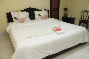 AESTHETICS - THE HOME STAY