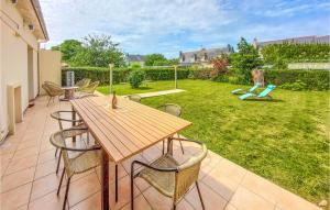 Maisons de vacances Beautiful Home In Cancale With Wifi And 4 Bedrooms : photos des chambres