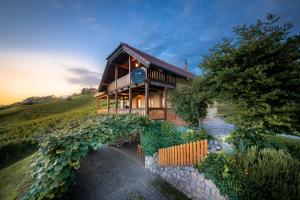 Holiday Home Mirt with HotTub & Sauna