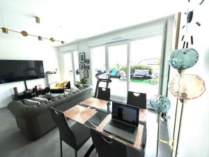 Appartements Bel Appartement avec Terrasse privee 86m2 : photos des chambres