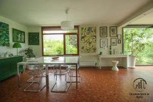 Villas Green Oak Windows & Wood : photos des chambres