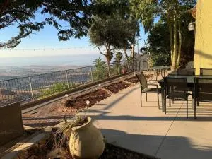 וילה פינתית עם נוף פאנורמי לכנרת - Elifelet