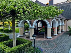 Villa with pool and garden