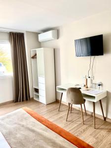 Hotels La Maison TATIN : Chambre Double - Accessible aux Personnes à Mobilité Réduite