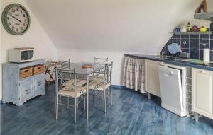 Appartements Amazing apartment in Matignon with 1 Bedrooms and WiFi : Appartement 1 Chambre