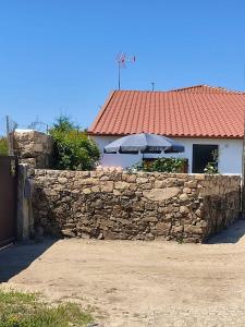 Charming house in Parada with mountain view and fenced garden