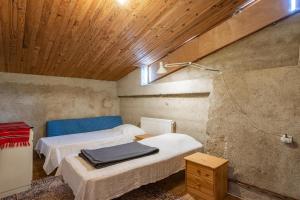 Maisons de vacances Gite de Chapeleche Chataigniers 7 P : photos des chambres